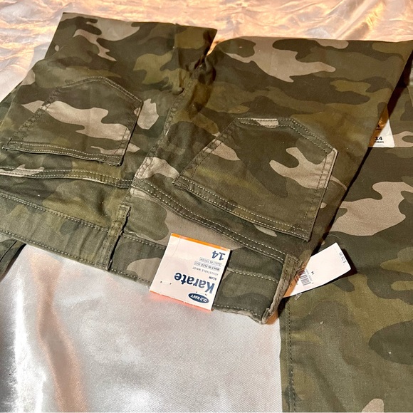 Old Navy Army Fatigue Pants - Picture 8 of 12